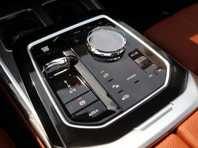 2025 BMW 7 Series 760i - Photo 20