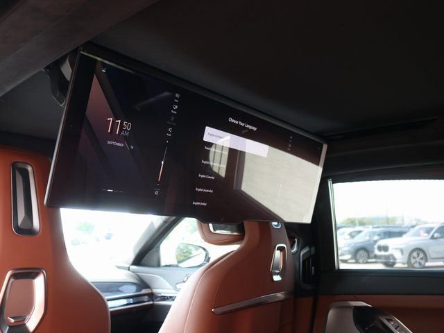 2025 BMW 7 Series 760i - Photo 28