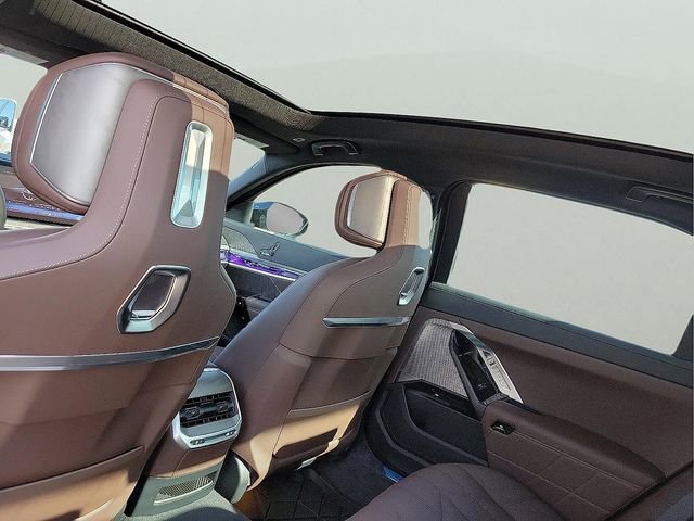 2026 BMW 7 Series 760i - Photo 45