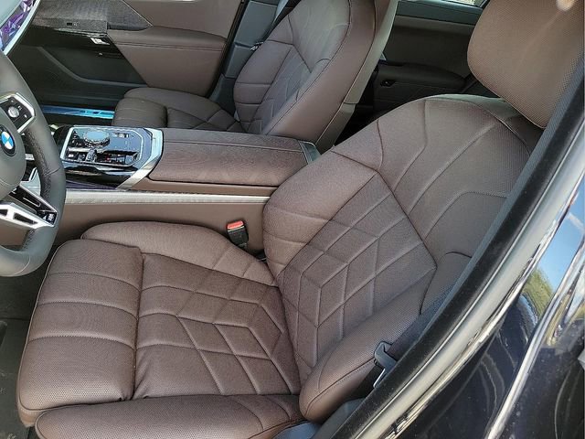 2026 BMW 7 Series 760i - Photo 49