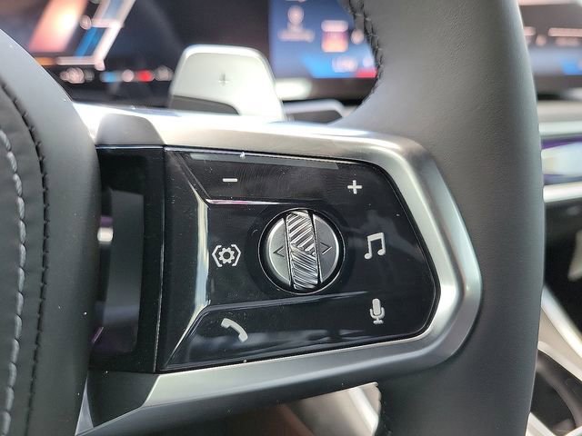 2026 BMW 7 Series 760i - Photo 56
