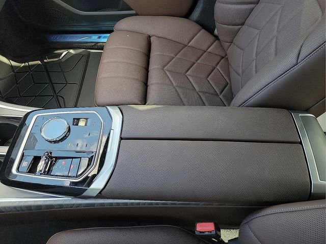 2026 BMW 7 Series 760i - Photo 60