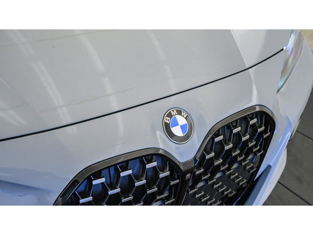 2027 BMW 4 Series 430i - Photo 36