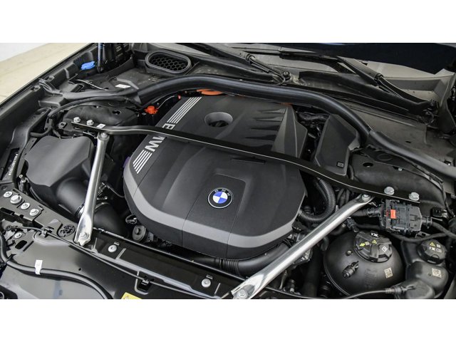 2026 BMW 7 Series 750e - Photo 64