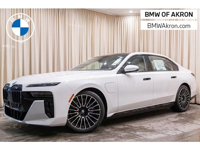 2026 BMW 7 Series 750e - Photo 28
