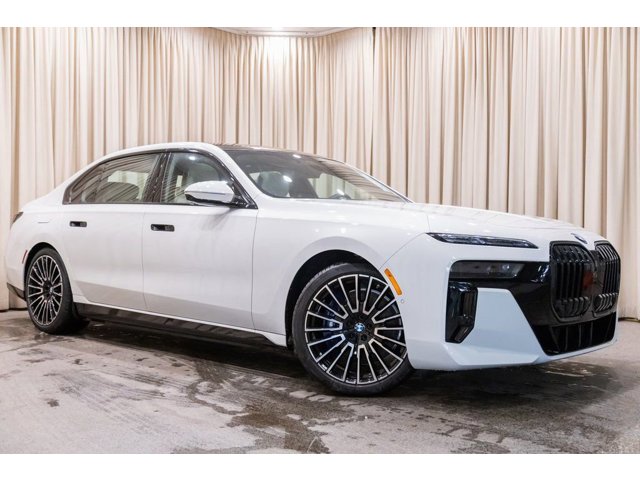 2026 BMW 7 Series 750e - Photo 29