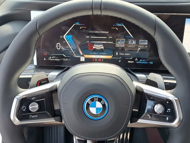 2026 BMW 7 Series 750e - Photo 33
