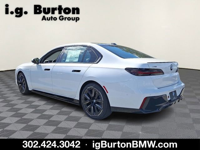 2026 BMW 7 Series 750e - Photo 21