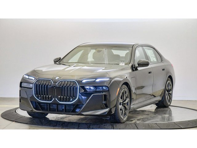 2026 BMW 7 Series 750e - Photo 35