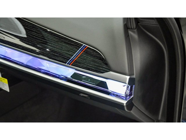 2026 BMW 7 Series 750e - Photo 52