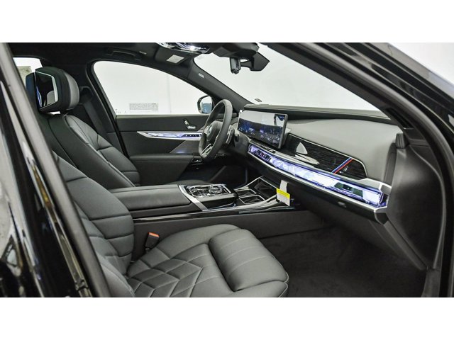 2026 BMW 7 Series 750e - Photo 53