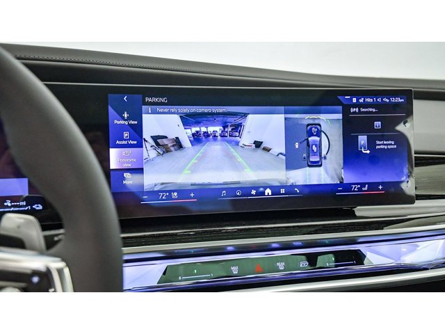 2026 BMW 7 Series 750e - Photo 63