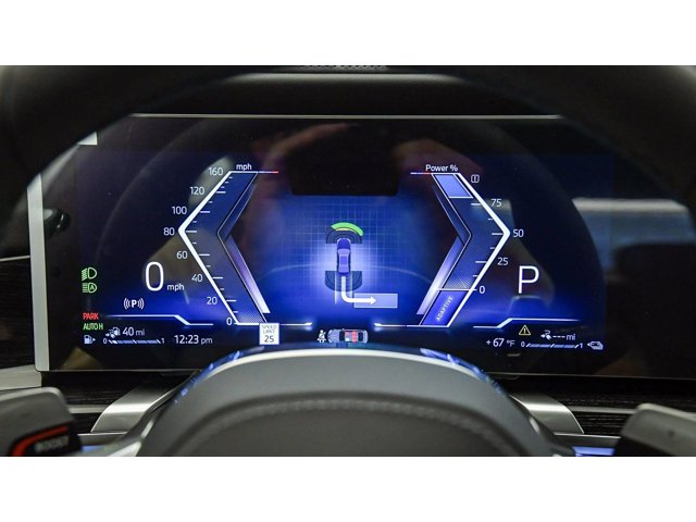 2026 BMW 7 Series 750e - Photo 64