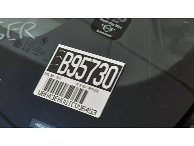 2026 BMW 7 Series 750e - Photo 68