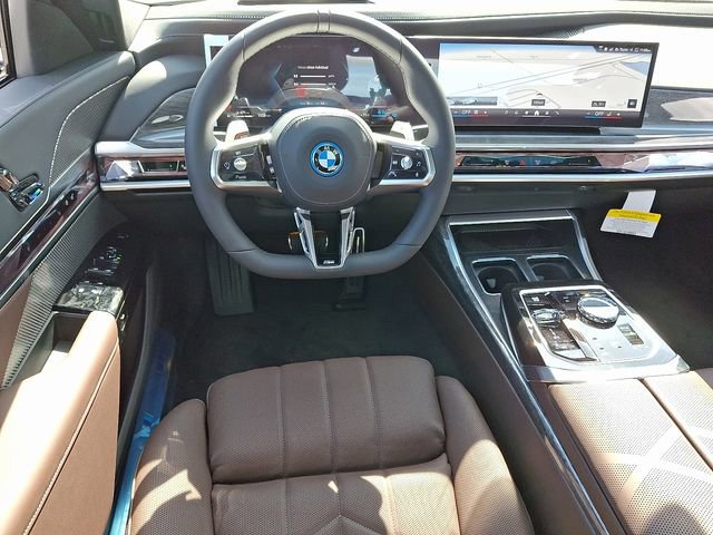 2026 BMW 7 Series 750e - Photo 26