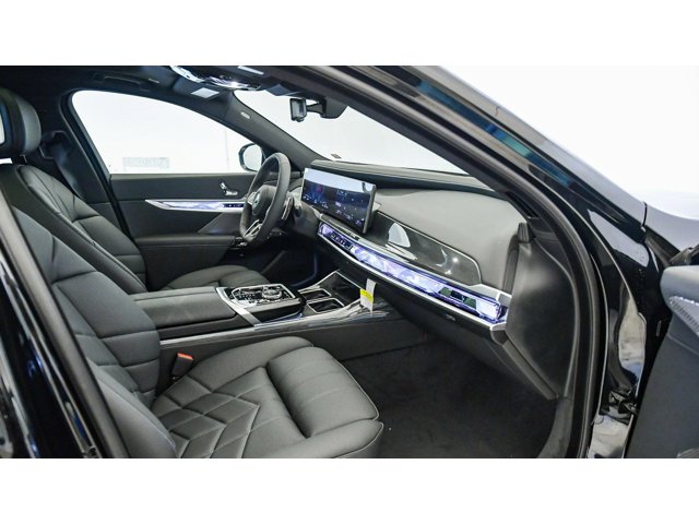 2026 BMW 7 Series 750e - Photo 52