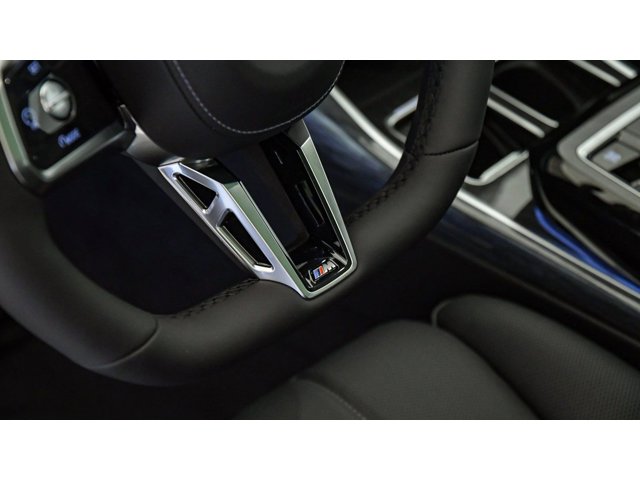 2026 BMW 7 Series 750e - Photo 55