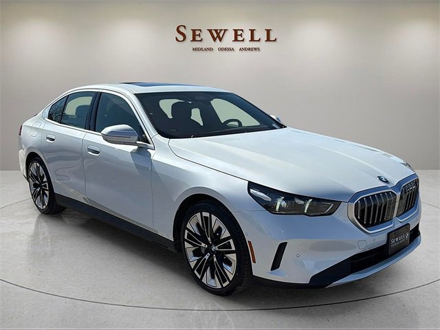 Used Mineral White Metallic 2025 BMW 5 Series 530i for Sale in