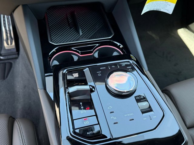 New 2026 Oxide Grey Metallic BMW 530i image 26