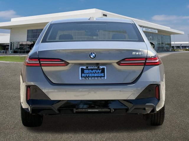 New 2026 Oxide Grey Metallic BMW 530i image 9