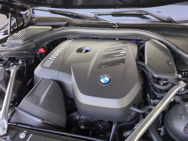 New 2027 Black Sapphire Metallic BMW 530i image 34