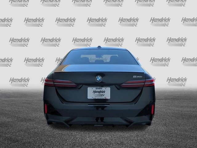 New 2027 Black Sapphire Metallic BMW 530i image 9