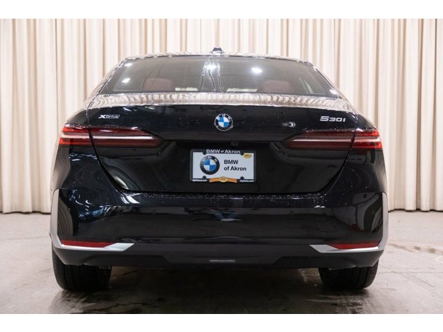 2026 BMW 5 Series 530i - Photo 28