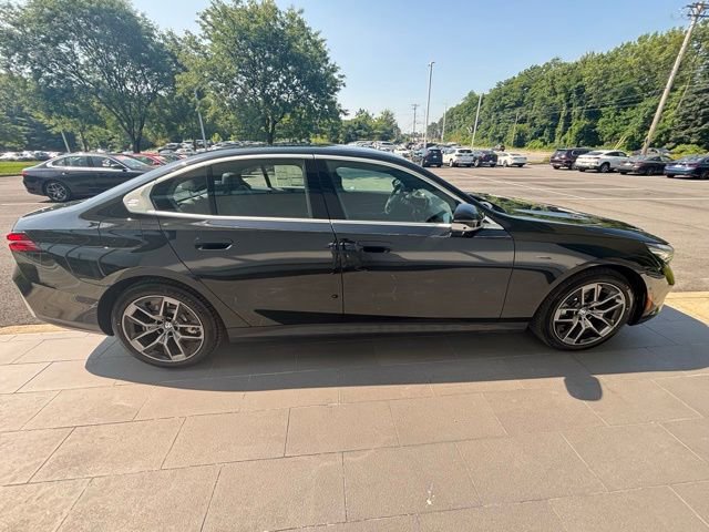 2026 BMW 5 Series 530i - Photo 6