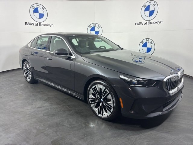 2026 BMW 5 Series 530i xDrive