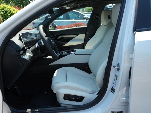 2026 BMW 5 Series 530i - Photo 33