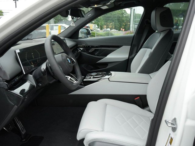 2026 BMW 5 Series 530i - Photo 32