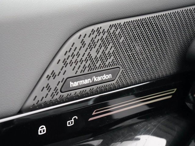 2026 BMW 5 Series 530i - Photo 39