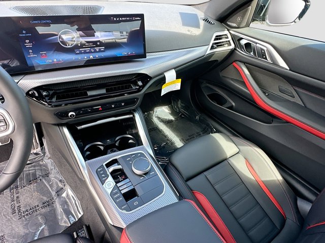 2026 BMW 4 Series M440i - Photo 17
