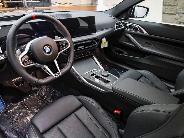 2026 BMW 4 Series M440i - Photo 42
