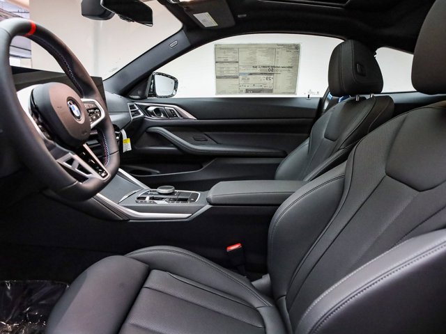 2026 BMW 4 Series M440i - Photo 48