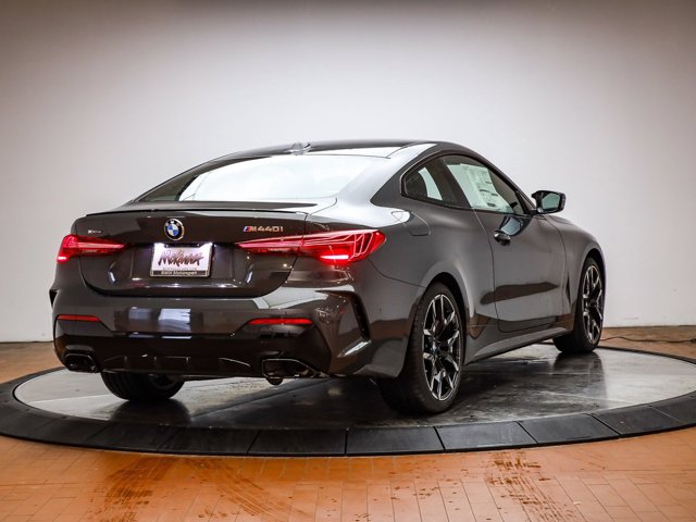 2026 BMW 4 Series M440i - Photo 35
