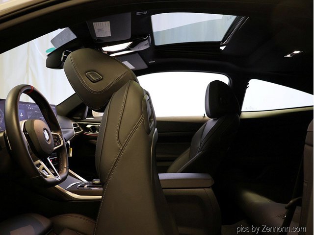 2026 BMW 4 Series M440i - Photo 48