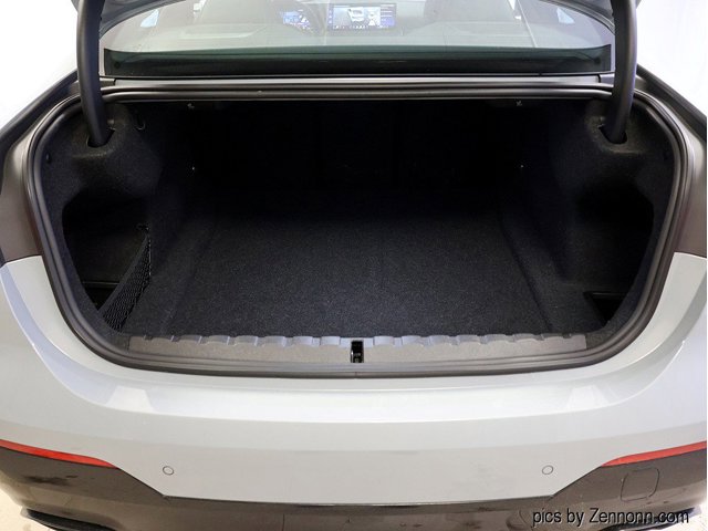 2026 BMW 4 Series M440i - Photo 62