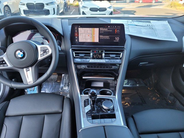 2026 BMW 8 Series 840i - Photo 32