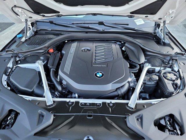 2026 BMW 8 Series 840i - Photo 38
