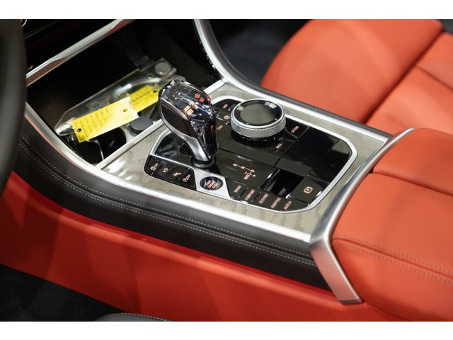 2026 BMW 8 Series 840i - Photo 43