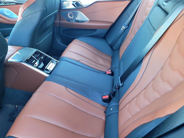 2026 BMW 8 Series 840i - Photo 31