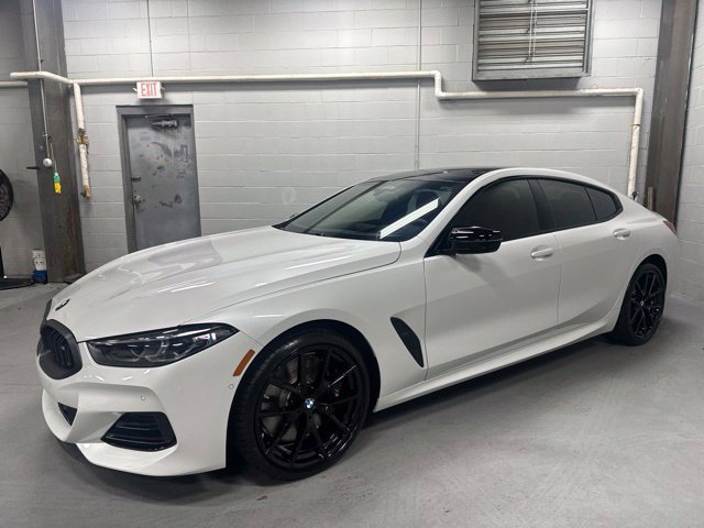 2026 BMW 8 Series M850i - Photo 24