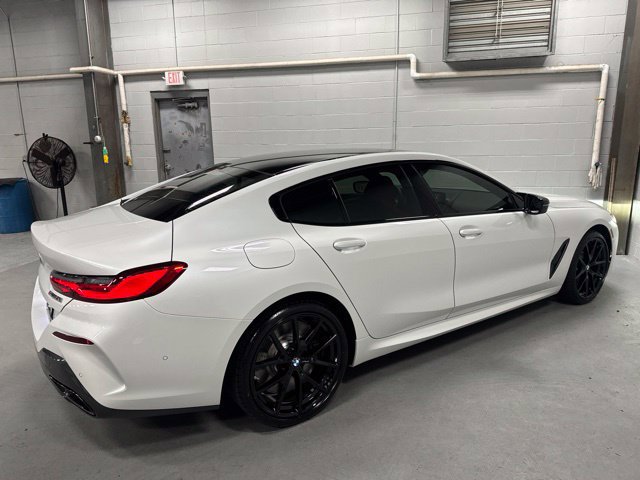 2026 BMW 8 Series M850i - Photo 27