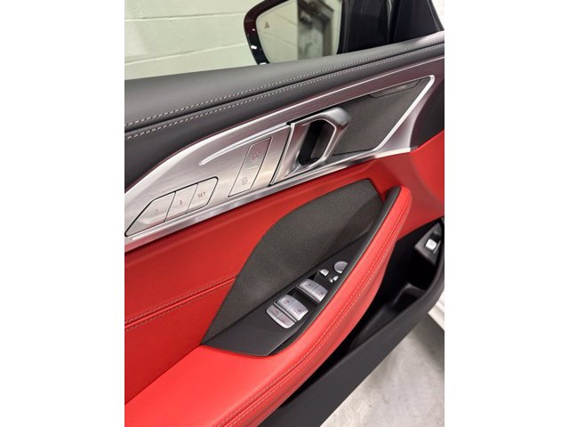 2026 BMW 8 Series M850i - Photo 29