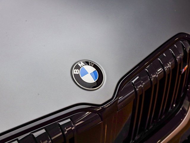 2026 BMW X1 M35i - Photo 35