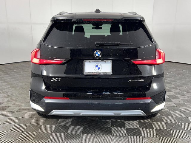 New 2026 Jet Black BMW xDrive28i image 3