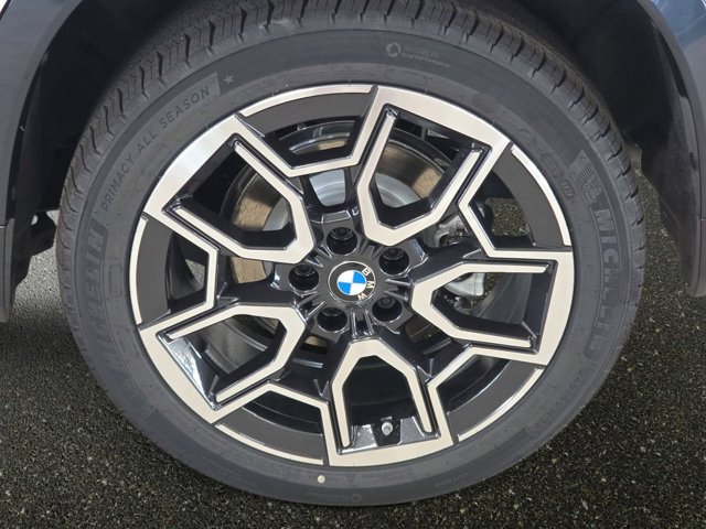 New 2026 Alpine White BMW xDrive28i image 17