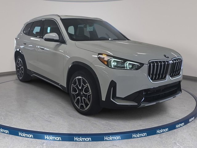 New 2026 Alpine White BMW xDrive28i image 3