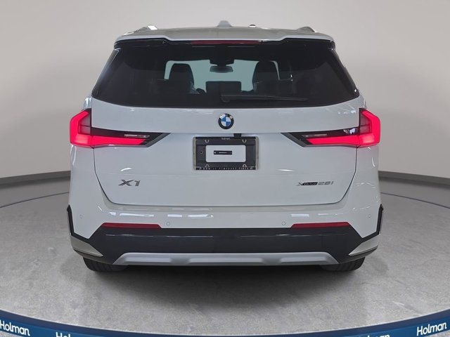 New 2026 Alpine White BMW xDrive28i image 5